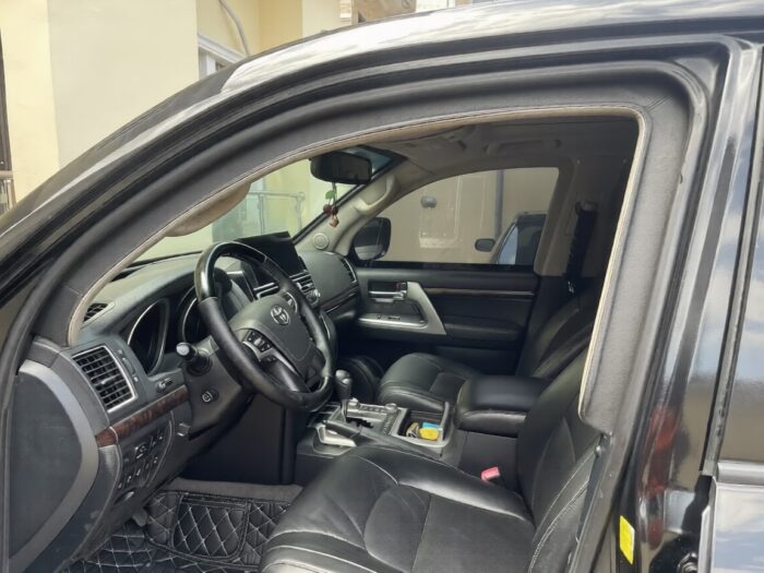 Armoured Toyota Land Cruiser rental in Lagos with chauffeur