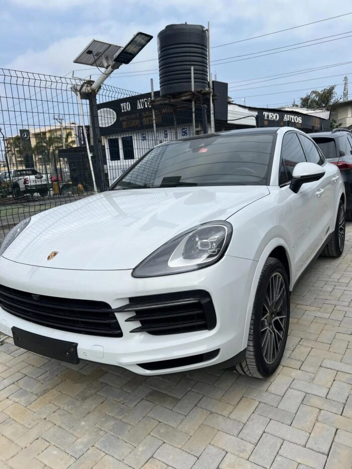 Porsche Cayenne Rental