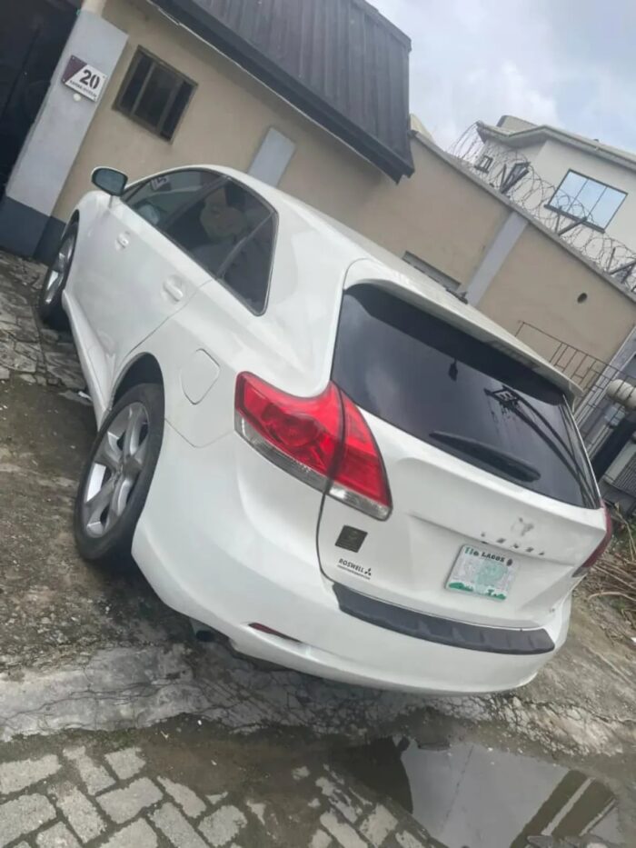 Toyota Venza for Hire